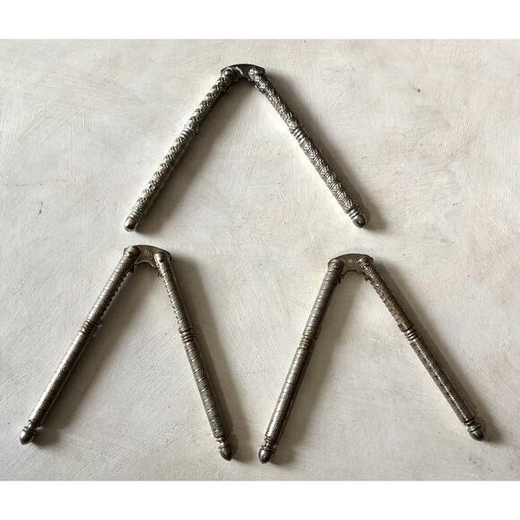 Vintage Metal Handheld Squeeze Nutcrackers Lot of 3 Walnuts Crabs Lobster HMQ - Picture 5 of 13